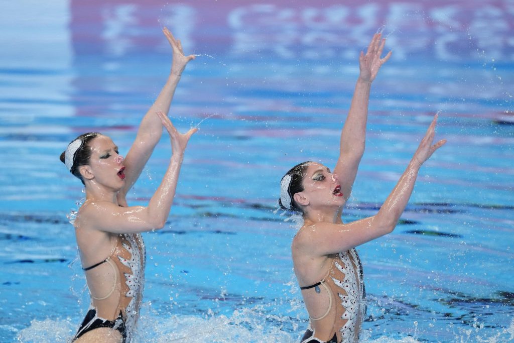 Lucrezia Ruggiero e Linda Cerruti, nuoto artistico