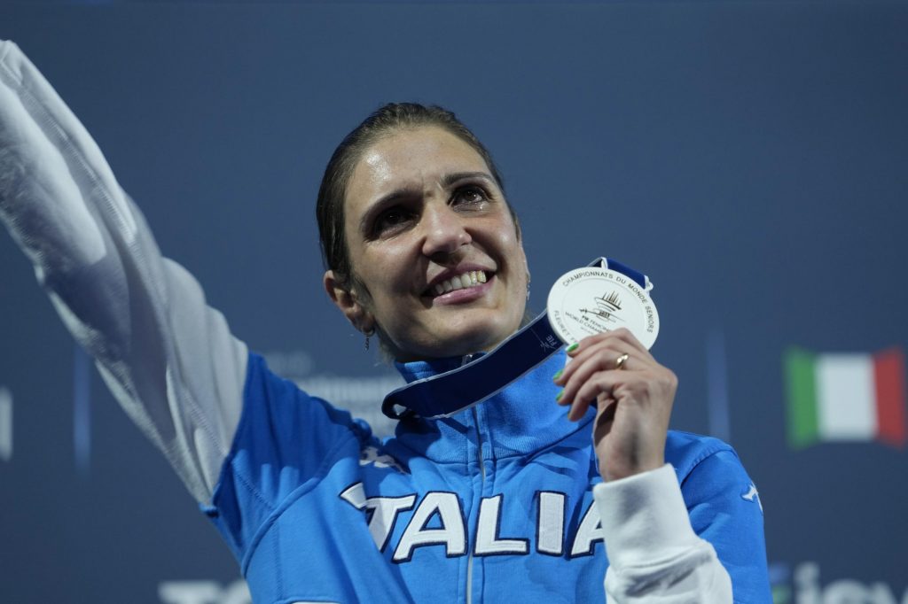 Arianna Errigo portabandiera Team Italia Olimpiadi Parigi 2024