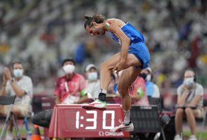 Gianmarco Tamberi portabandiera Italia Olimpiadi Parigi 2024