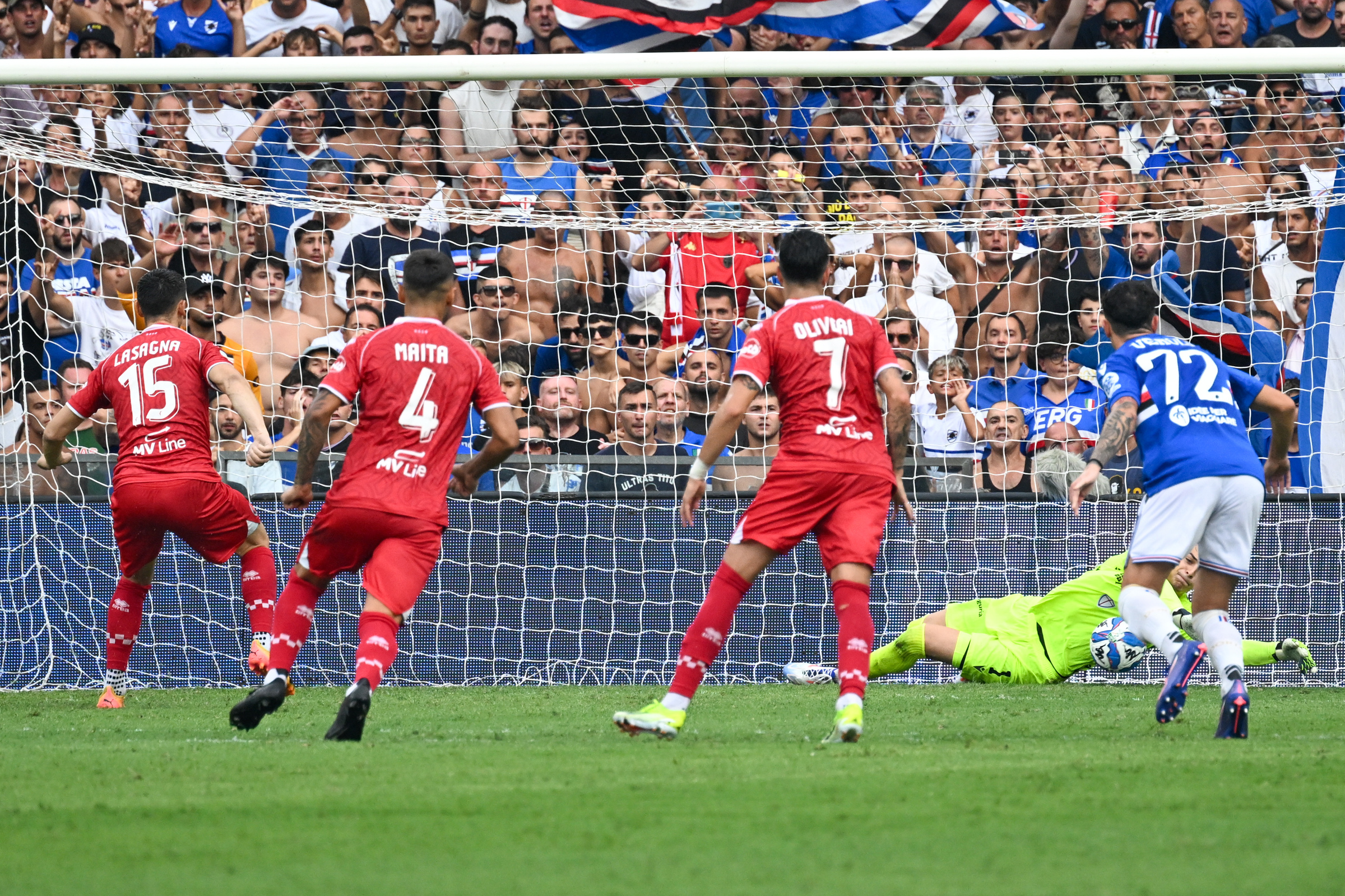 Kevin Lasagna, Bari in Sampdoria Vs Bari