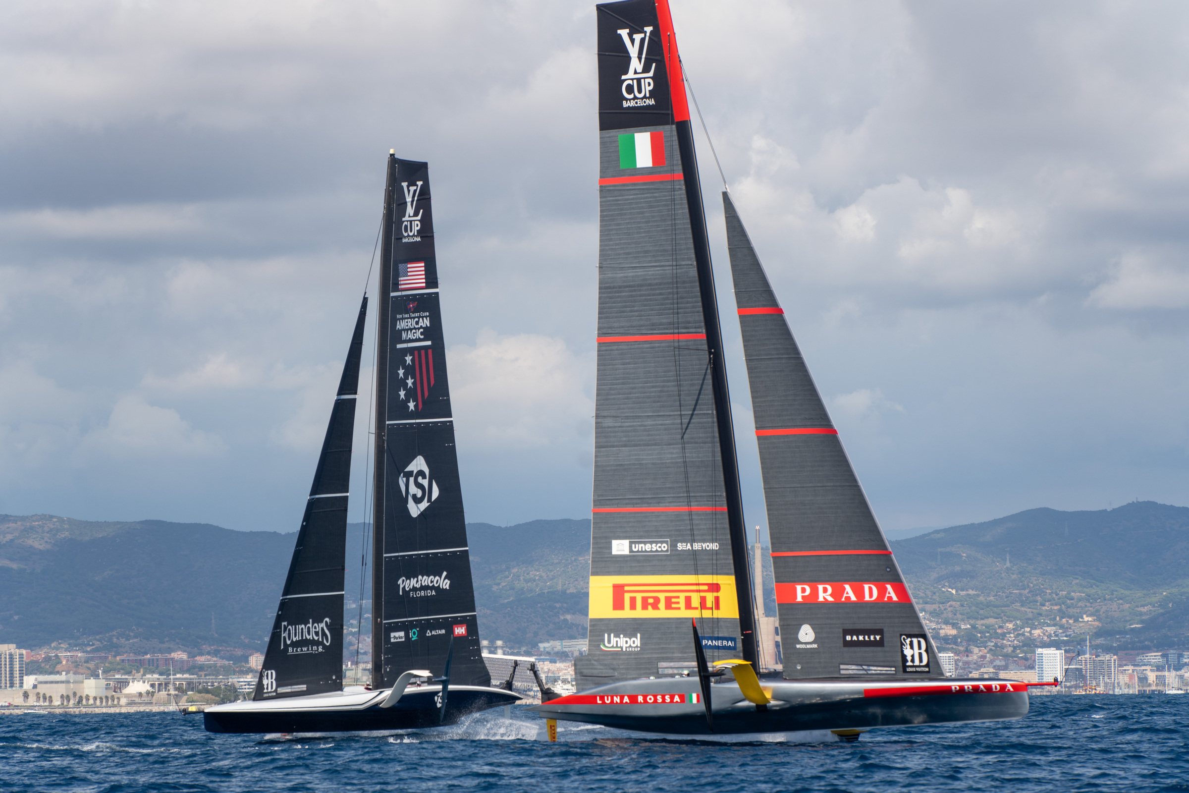 Louis Vuitton Cup 2024, Luna Rossa vs American Magic