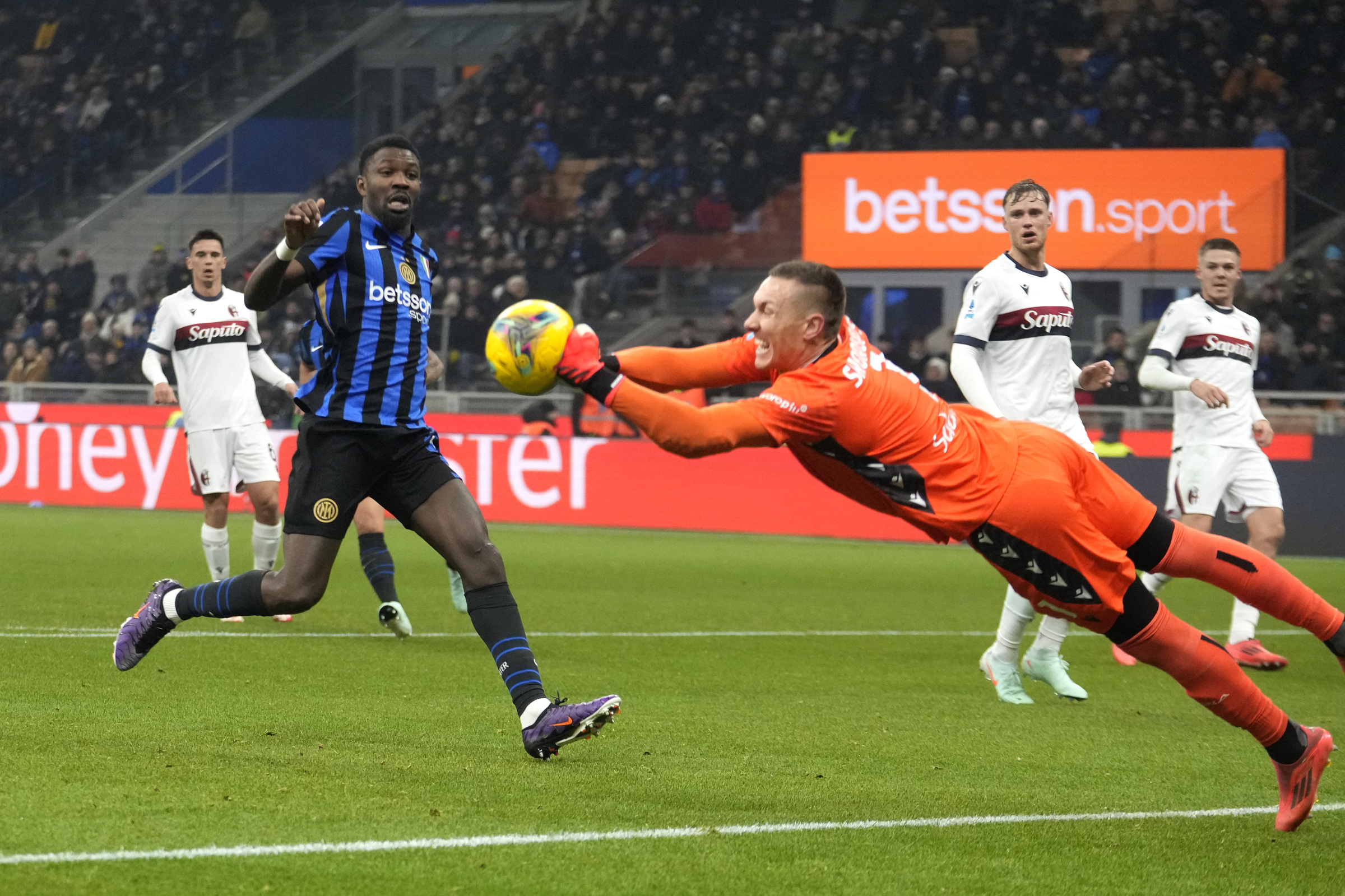 Serie A, Lukasz Skorupski, Bologna, Marcus Thuram, Inter