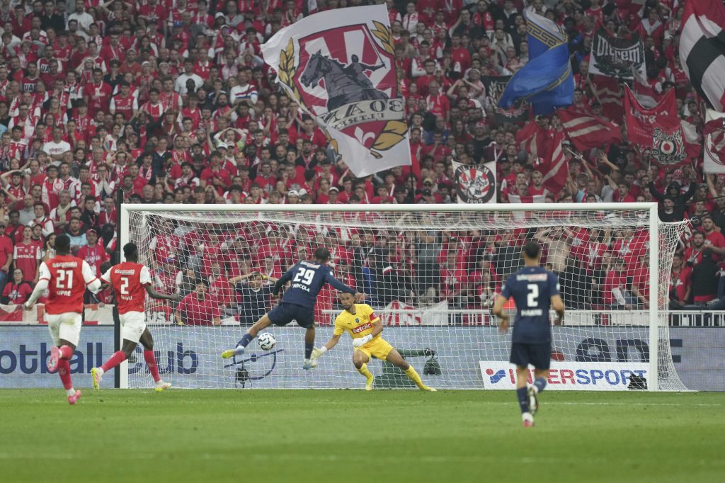 PSG, Bradley Barcola
