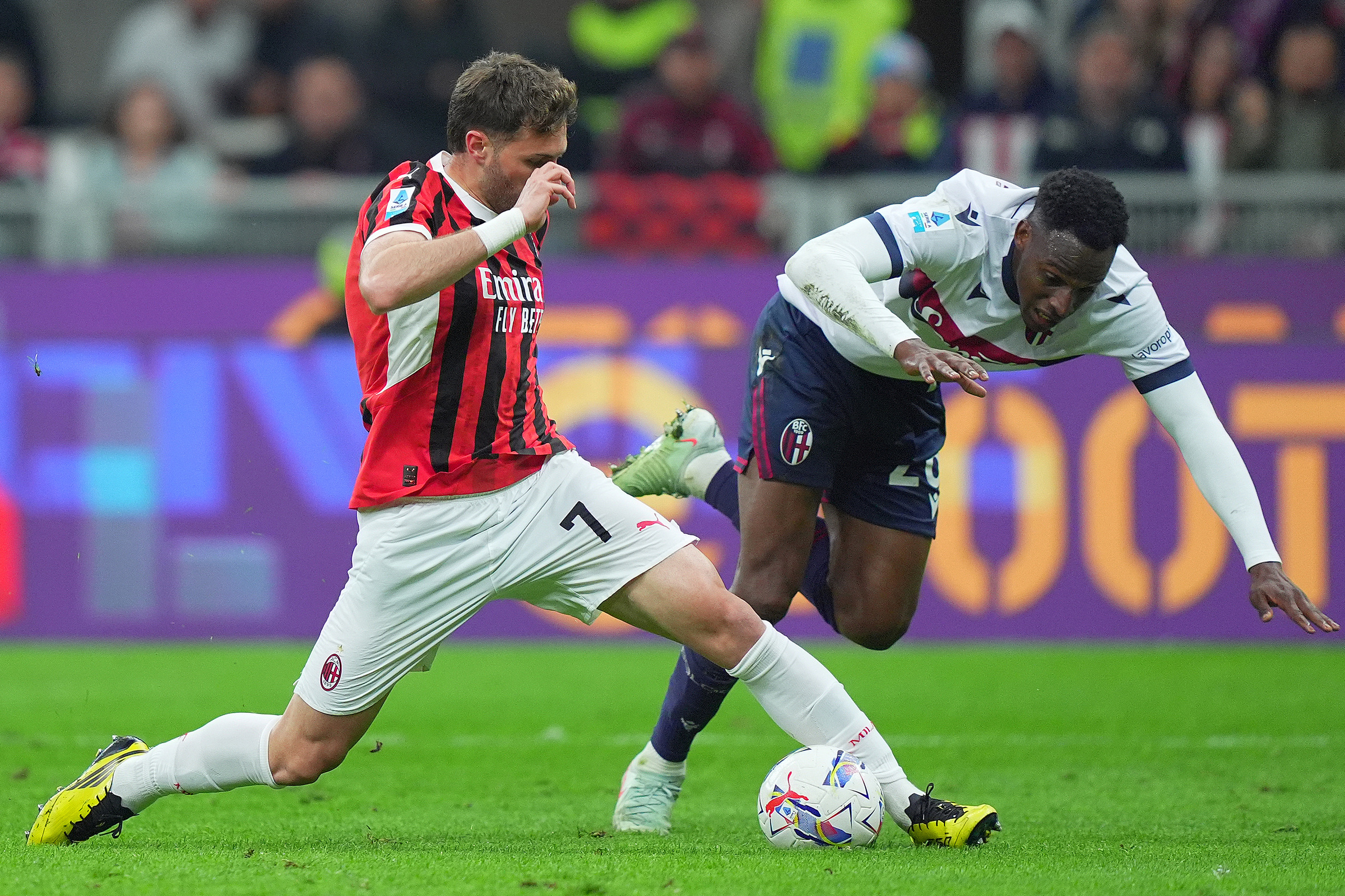 Serie A, Santiago Gimenez, Milan e Jhon Lucumi, Bologna