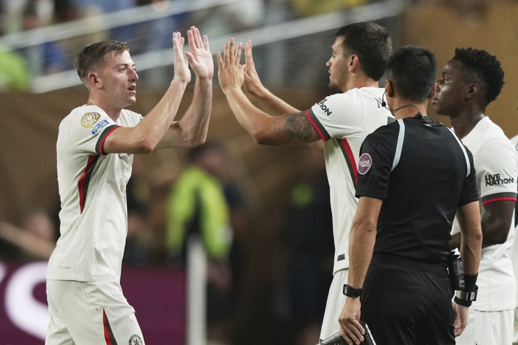 Liam Delap e Marc Guiu