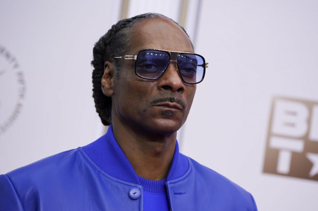 Snoop Dogg entra nel mondo del calcio: diventa co-proprietario dello Swansea